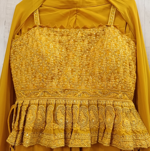 Sold🚫Zannat jubair inspired sharara set - Picture 3 of 17